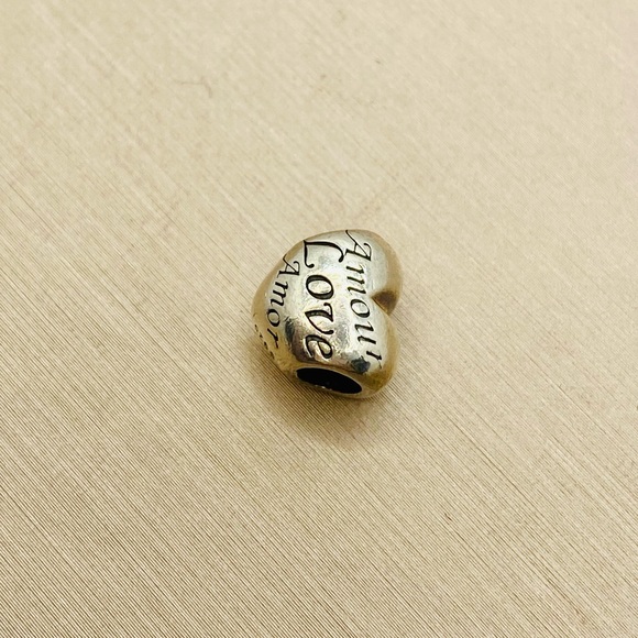 EUC Pandora 791111 Sterling Silver Language of Love Heart Charm - Picture 7 of 10